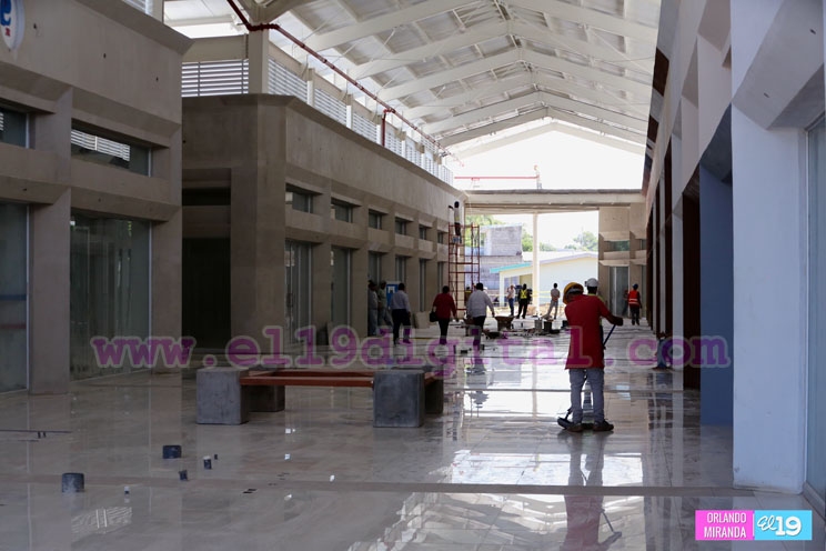 Centro Comercial Le&oacute;n