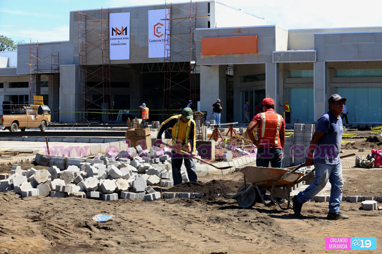 Centro Comercial Le&oacute;n