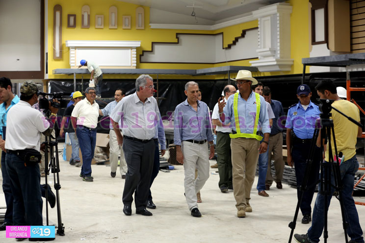 Centro Comercial Le&oacute;n