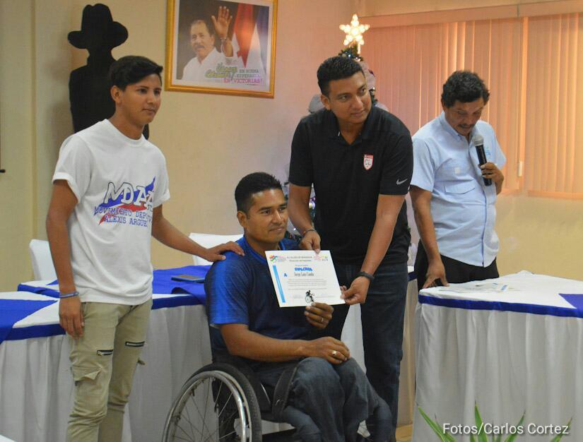 juventud-atletas-discapacitados