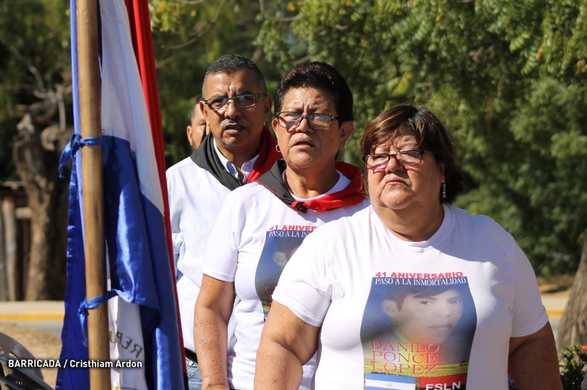 homenaje-danilo-ponce