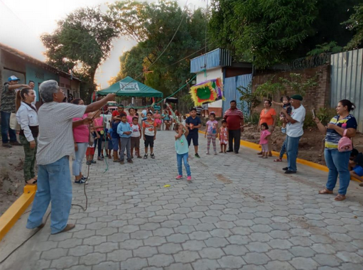 inauguran-calle-adoquinada