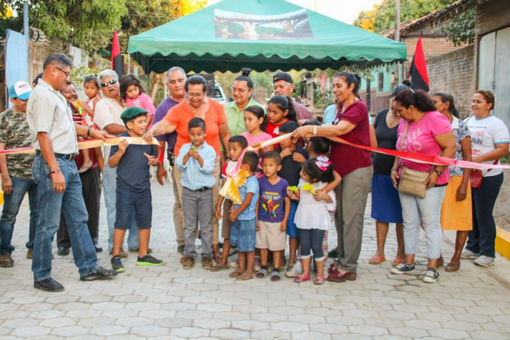 inauguran-calle-adoquinada