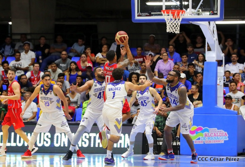 deporte-basquet-polideportivo