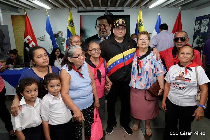 firma en solidaridad con venezuela
