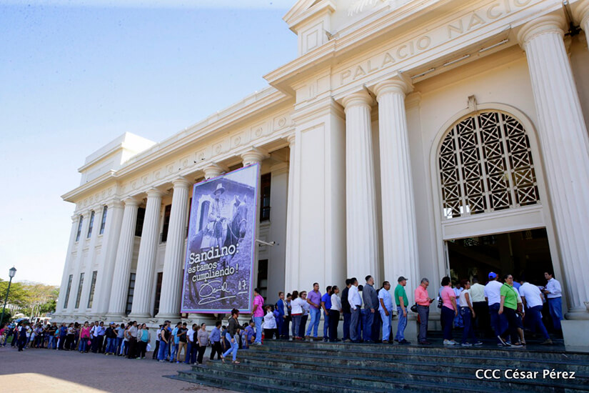 firma en solidaridad con venezuela
