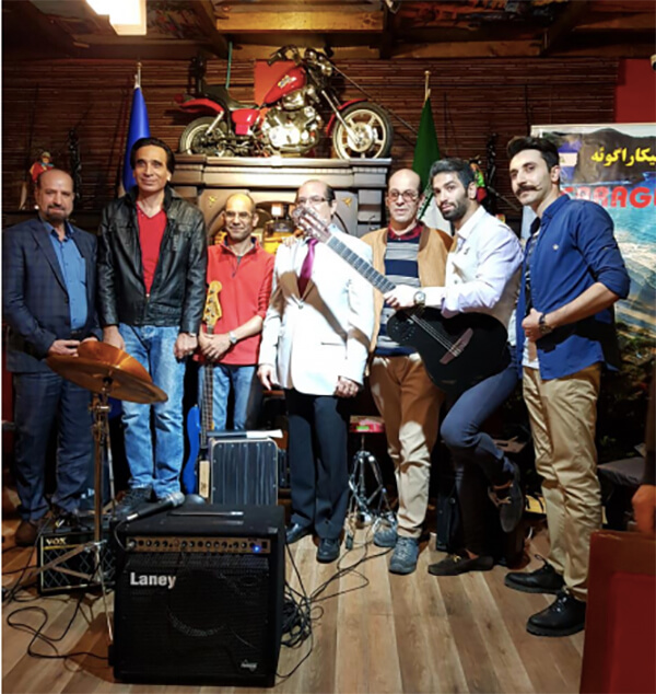 realizan homenaje a ruben dario y sandino en iran 