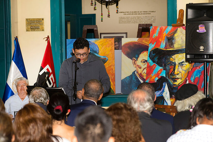 homenaje a sandino en peru