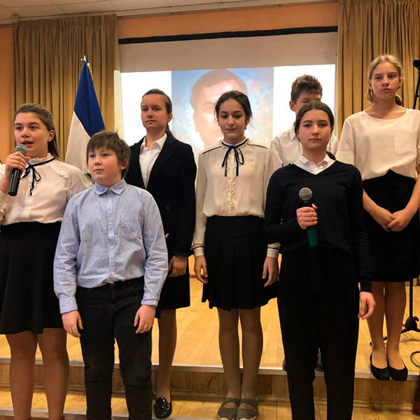 homenaje a rub&eacute;n dar&iacute;o en mosc&uacute;