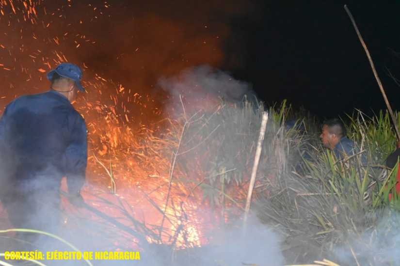 fuerza-naval-sofoca-incendio-agropecuario-bluefileds