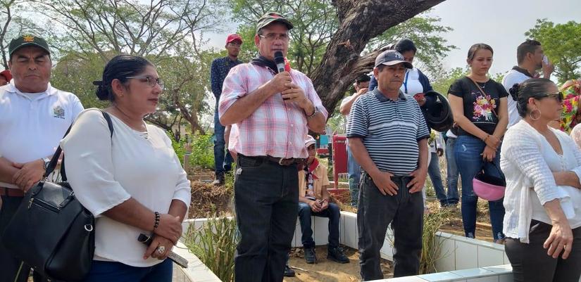 leon-conmemora-heroe-paz