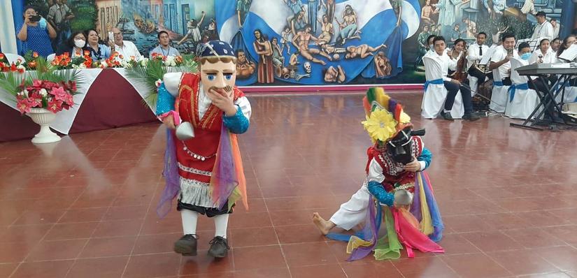 mural-escuela-ricardo-morales