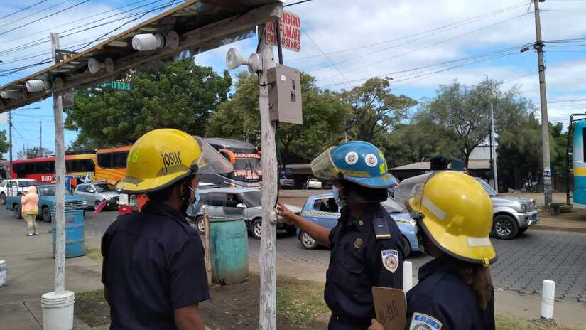 BOMBEROS