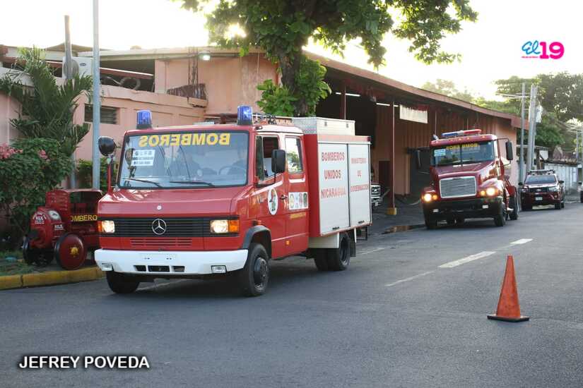 BOMBEROS