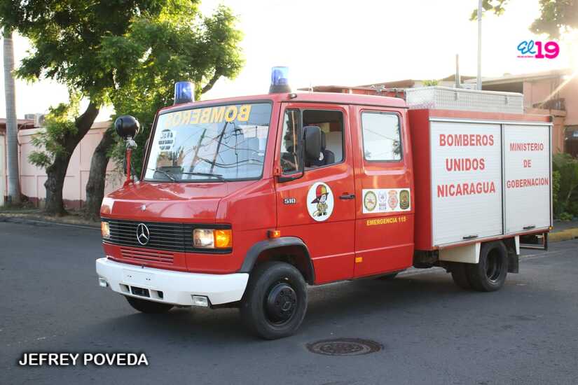 BOMBEROS