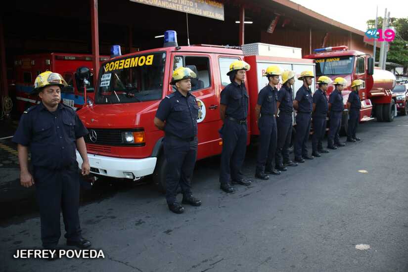 BOMBEROS