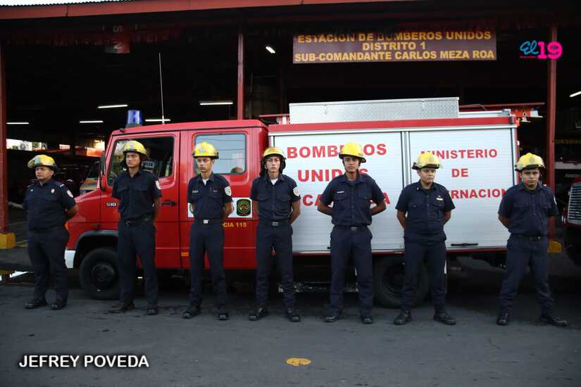 BOMBEROS