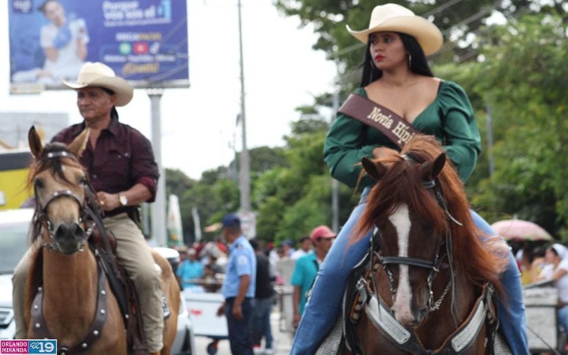 DESFILE