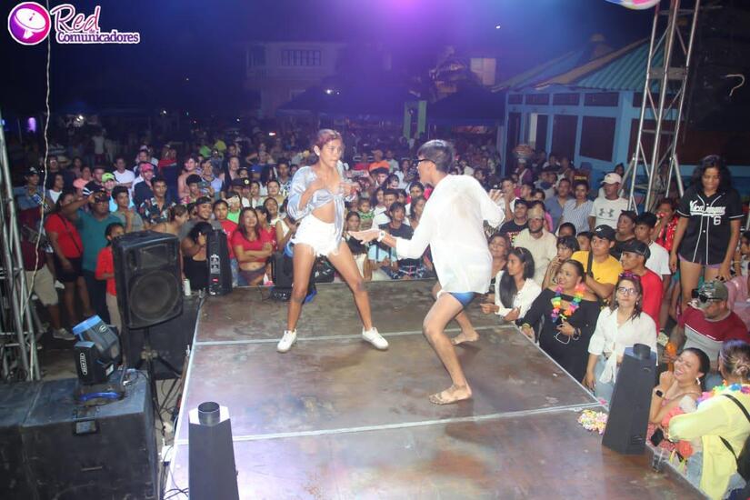 FESTIVAL