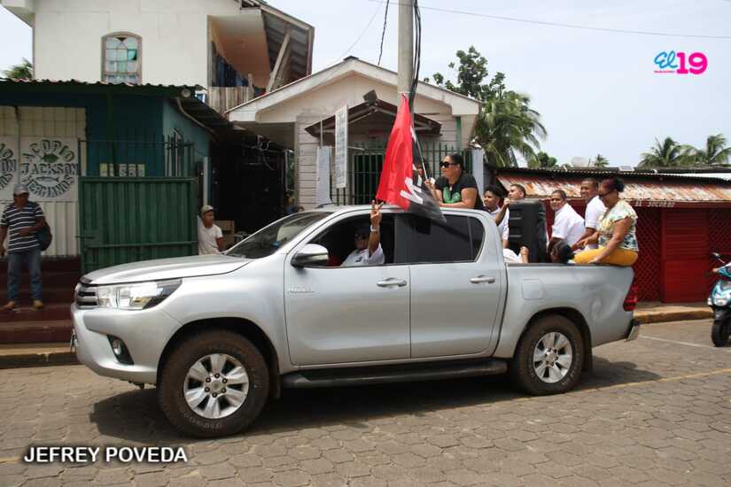 BOMBEROS