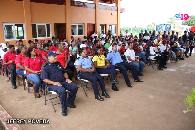 BOMBEROS