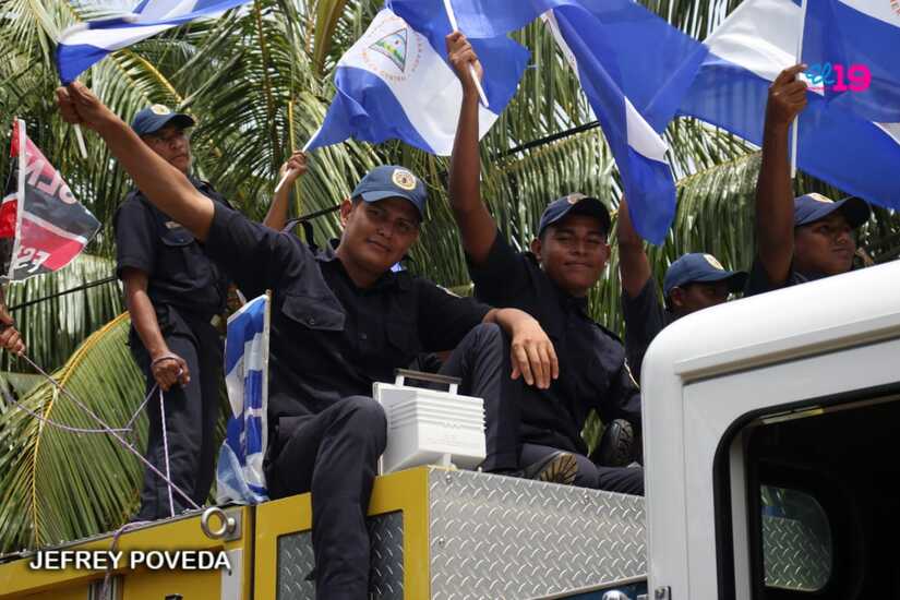 BOMBEROS