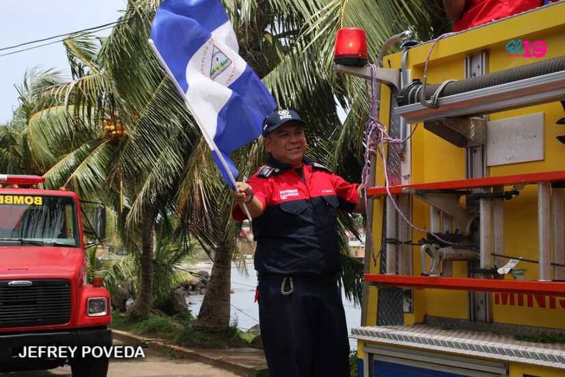 BOMBEROS