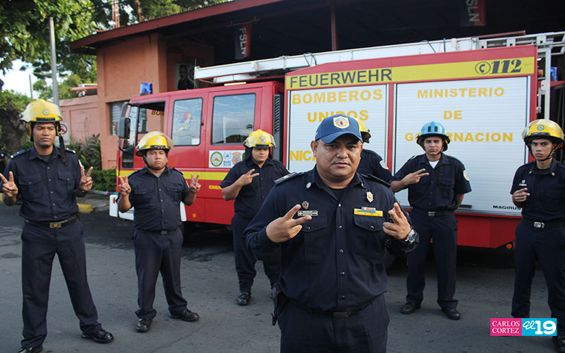 BOMBEROS