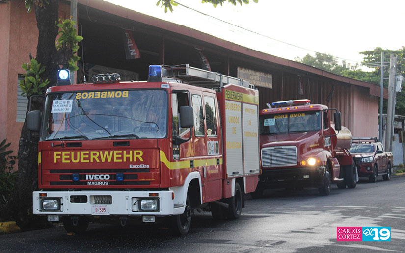 BOMBEROS