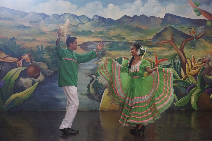 DANZA