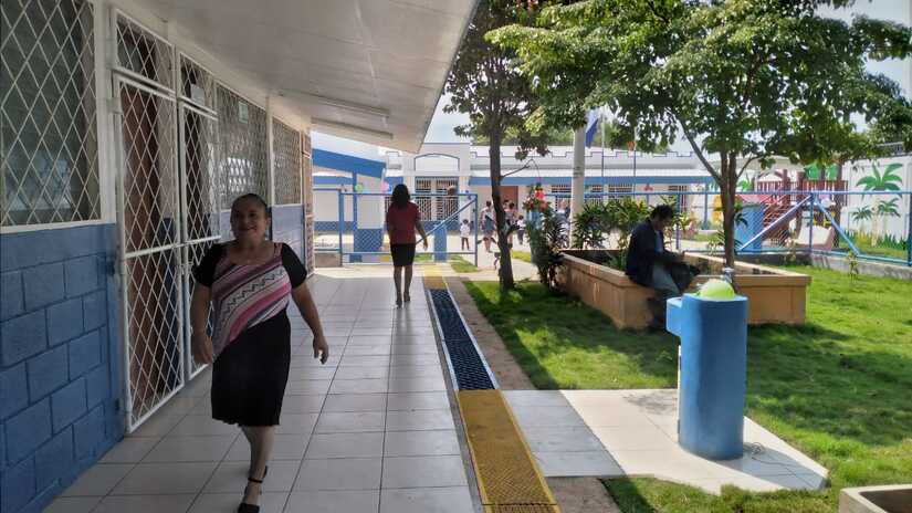 ESCUELA
