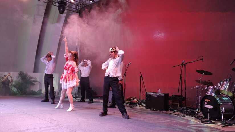 ANIPOP
