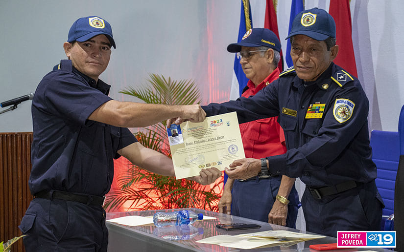 BOMBEROS