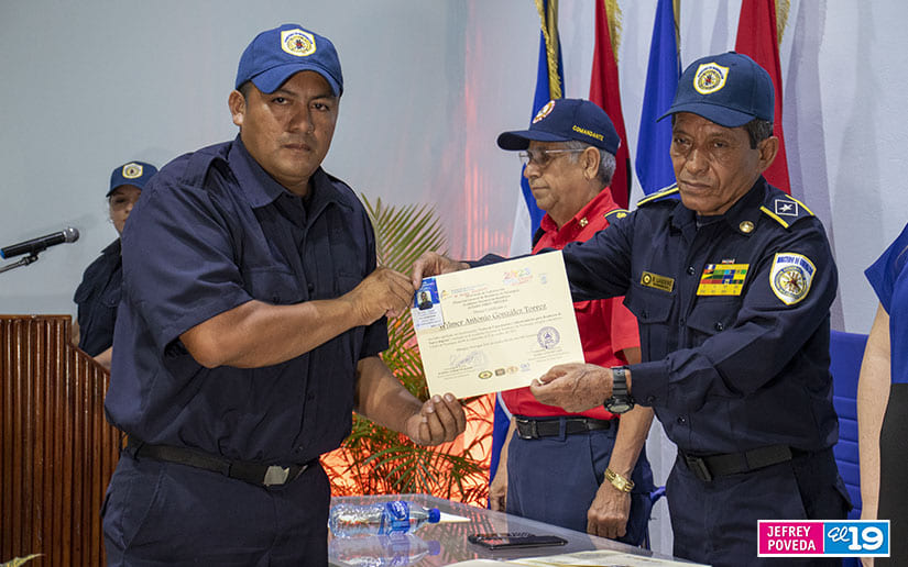 BOMBEROS