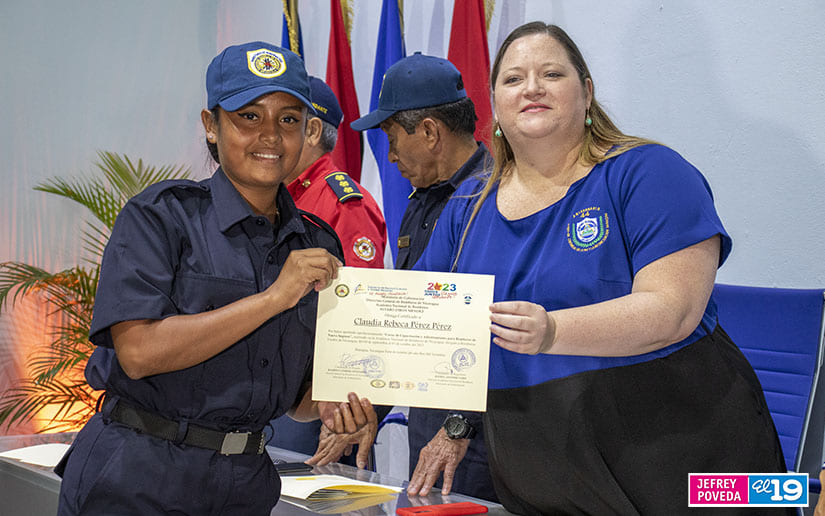 BOMBEROS