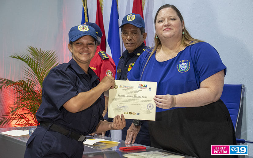 BOMBEROS
