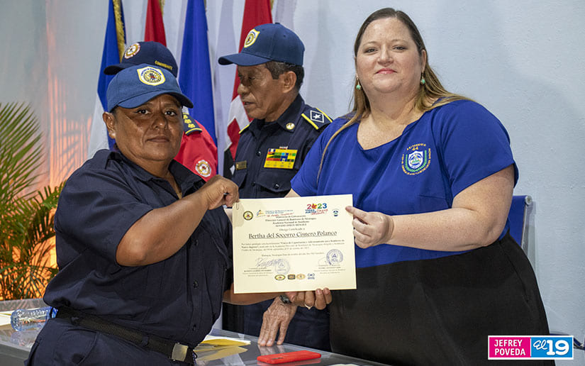BOMBEROS