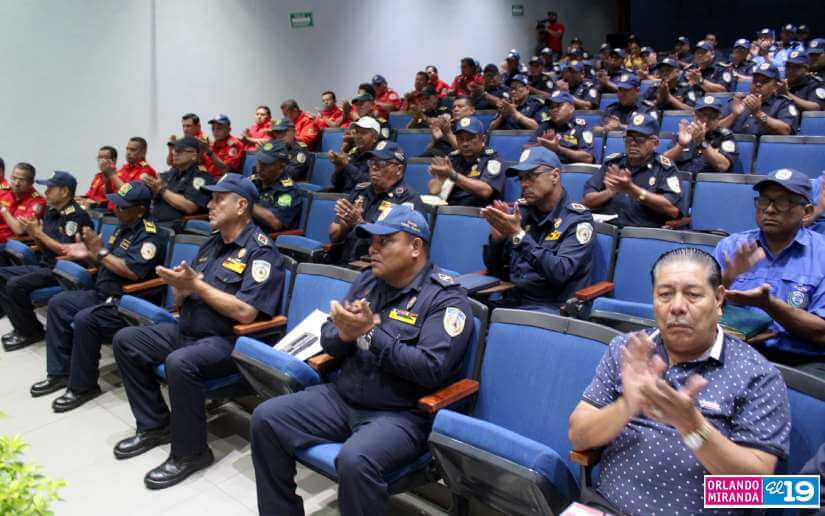 BOMBEROS