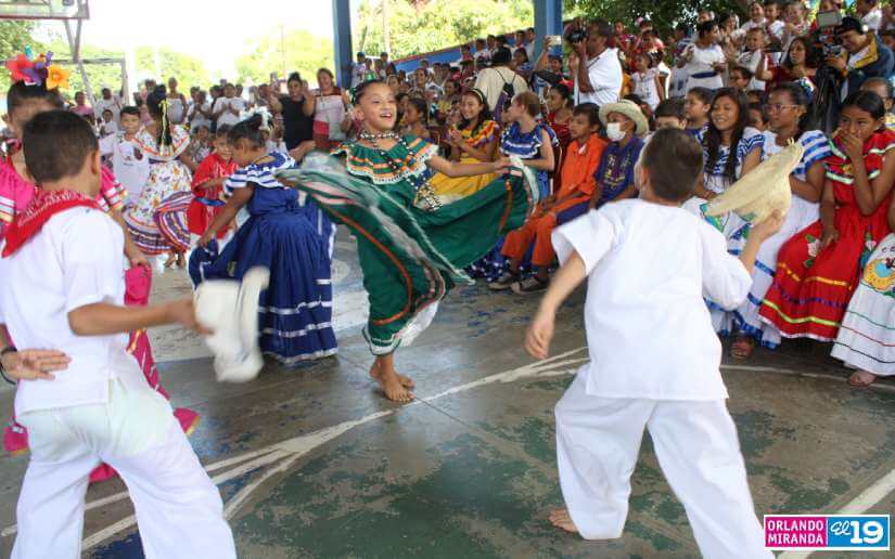 HUIPIL