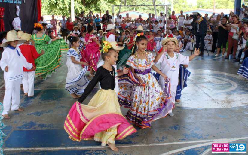 HUIPIL