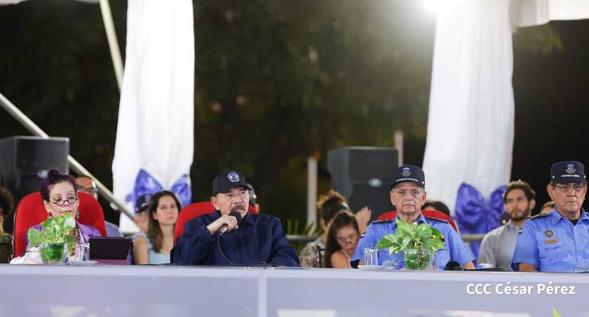 COMANDANTE