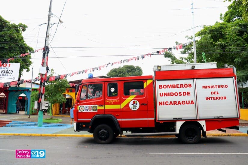 BOMBEROS