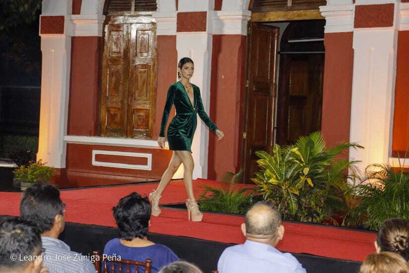 Pasarela27