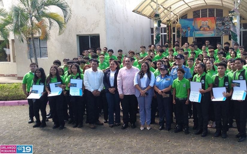 POLICIA-GRADUACION14