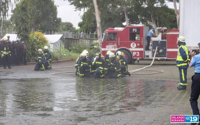 demostracion-bomberos-2