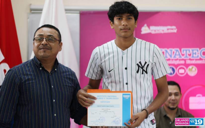 inatec-entregacertificados-16