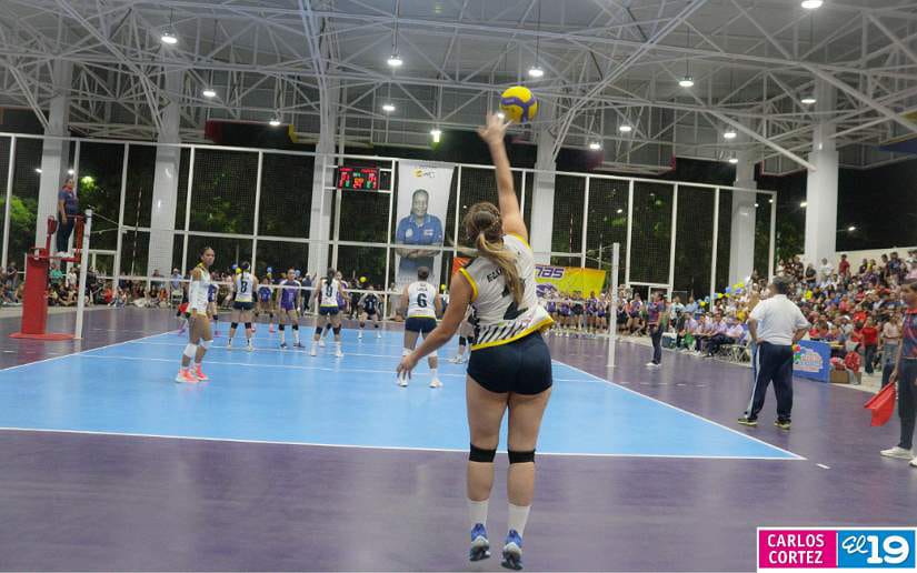 LEONAS-VS-JAGUAR--(17)