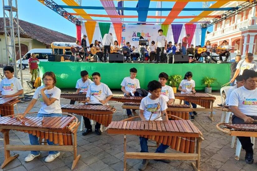 Dia-Mundial-del-Arte-13