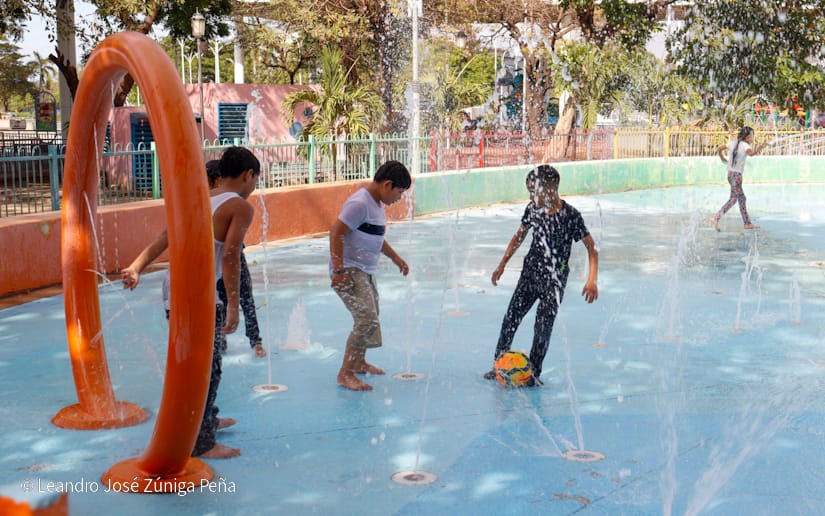 Parque-Luis-Alfonso-Velasquez-Flores-8