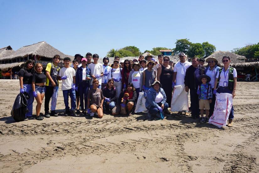 Jornada-Ambiental-en-Pochomil-3